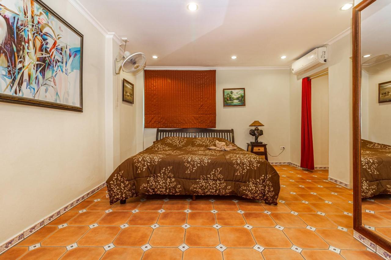 Viewbor Villa - Pattaya Holiday House Walking Street 4 Bedrooms Екстериор снимка