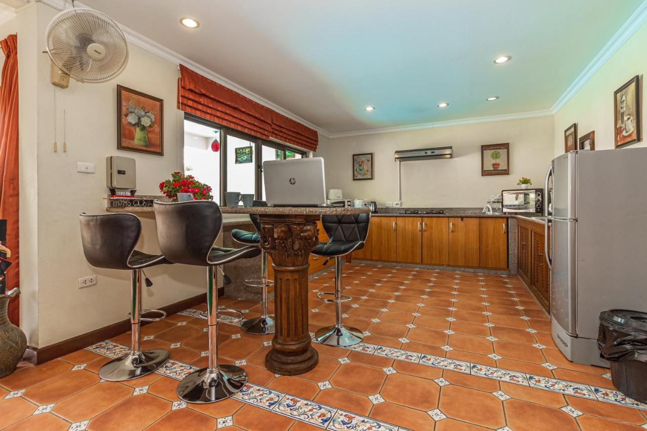 Viewbor Villa - Pattaya Holiday House Walking Street 4 Bedrooms Екстериор снимка